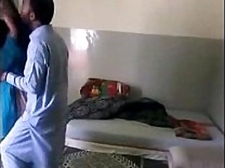 Pakistani Bhabhi Secret Affair Leaked Online