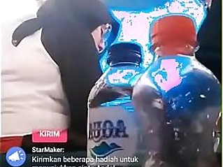Starmaker live mesum viral masih anget baru rekam